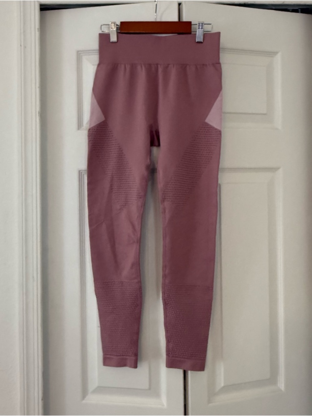 Fabletics Seamless High-Waist Leggings - Mauve Pink XS or SM